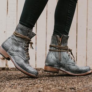 Like new Freebird “Manchester”